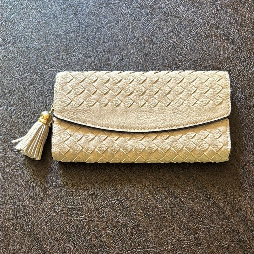 Tri fold wallet